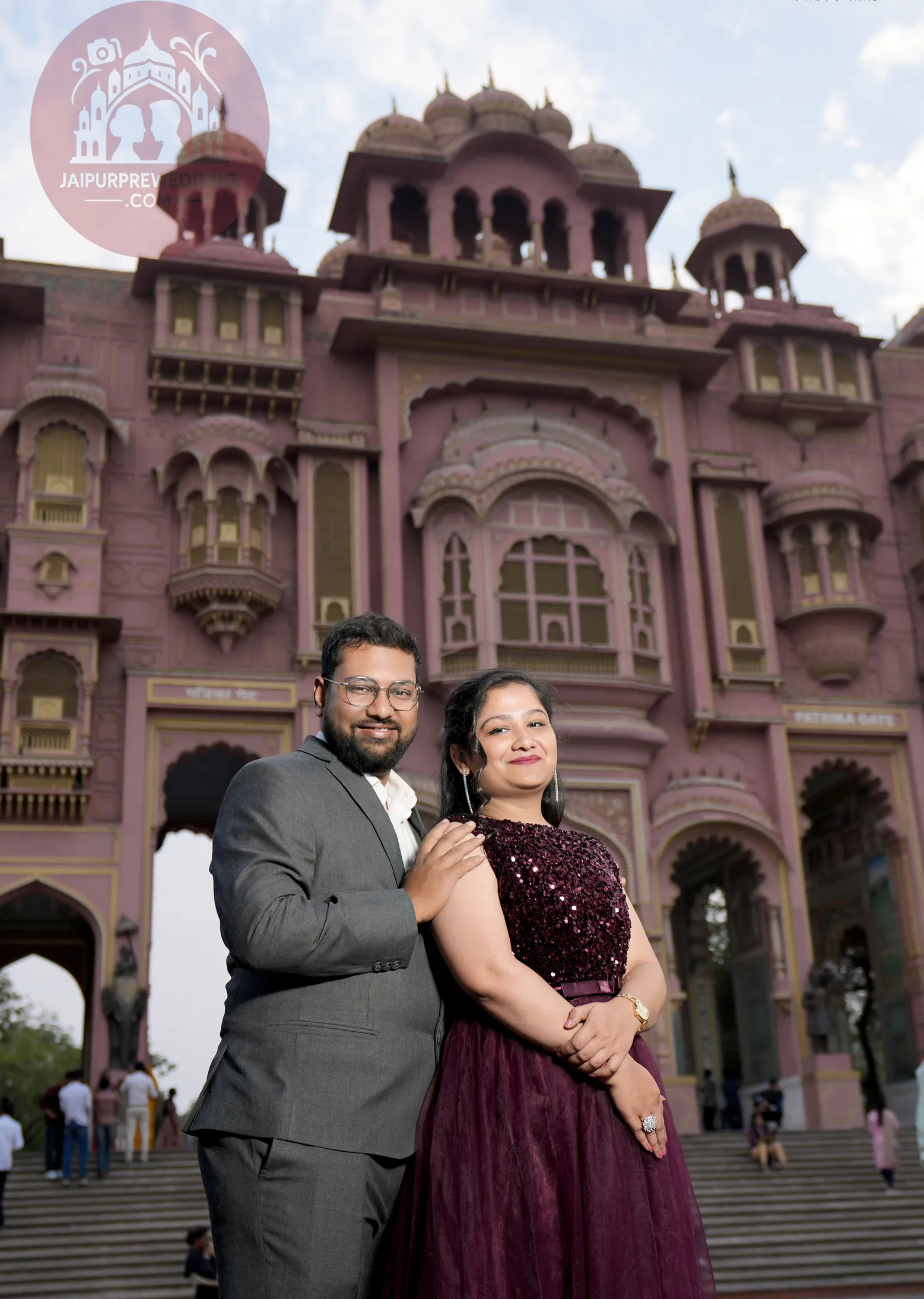 wedding portrait in picturesque Jaipur setting 